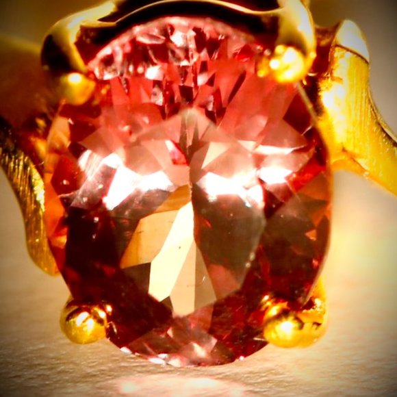 Color Change Garnet 1.72ct Solid 18K Gold Ring - Picture 5 of 10